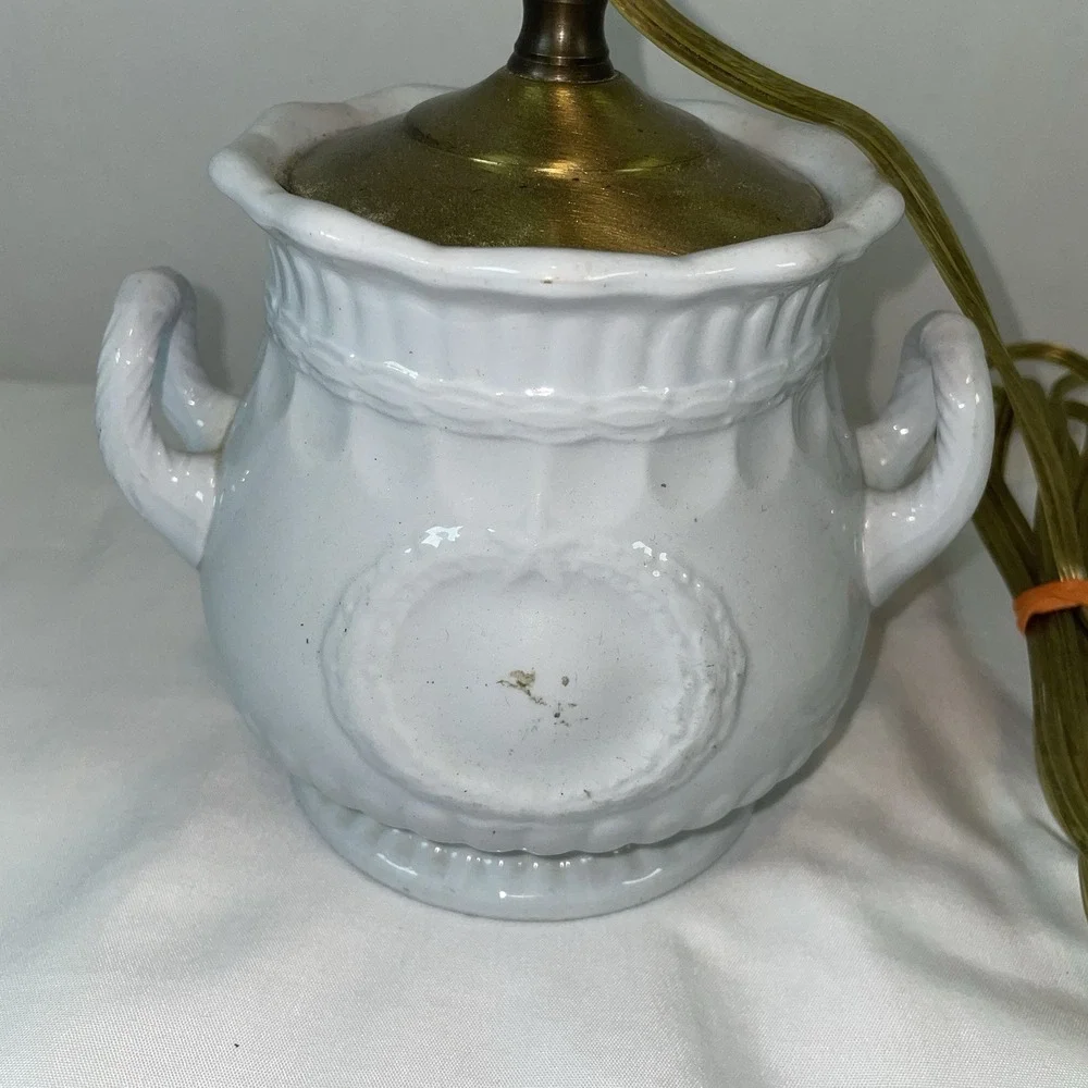 Vintage White Ceramic Urn Table Lamp Neoclassical Laurel Wreath Double Handle